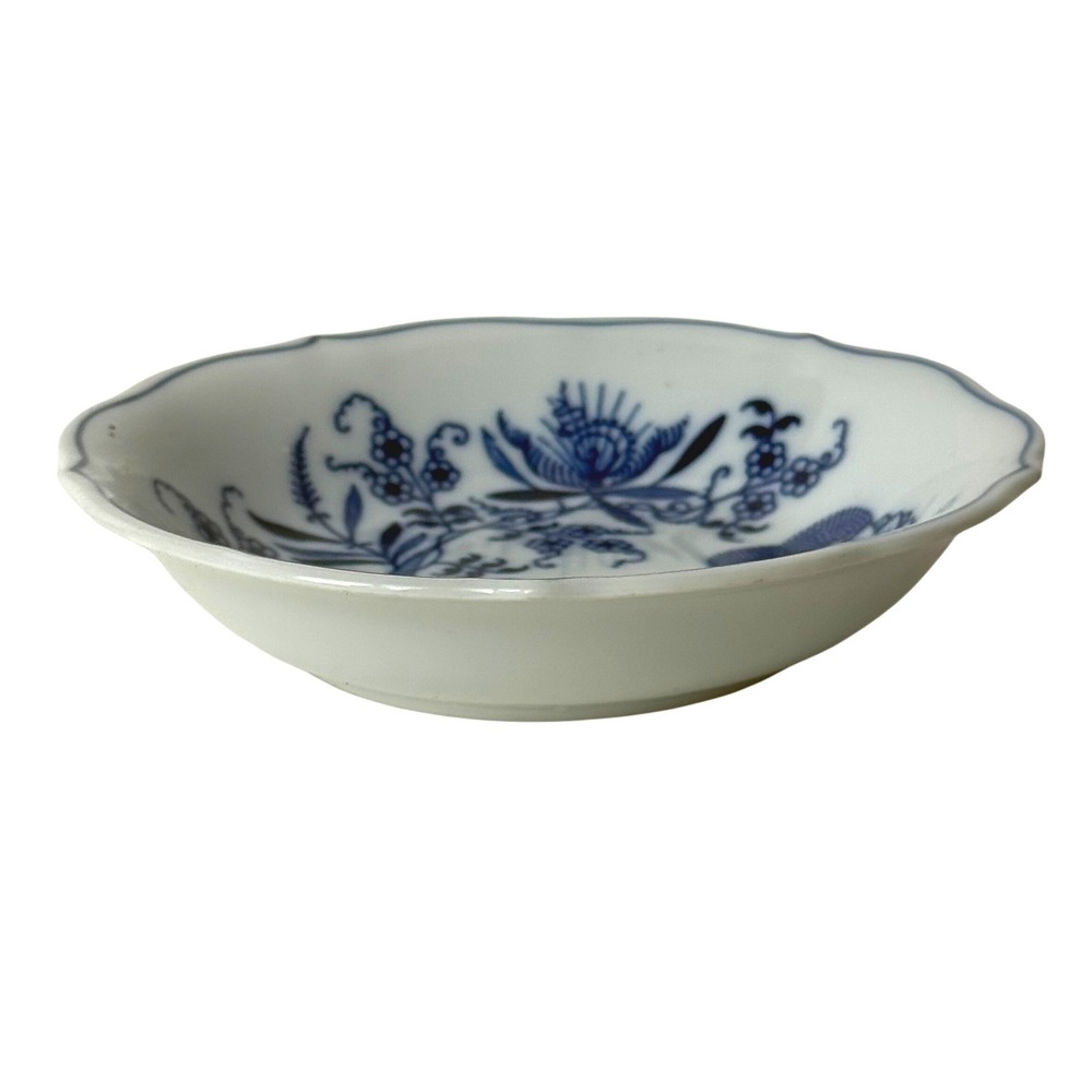 Blue Danube Berry Bowl Blue Onion Japan 5⅜" Porcelain Scalloped Rim